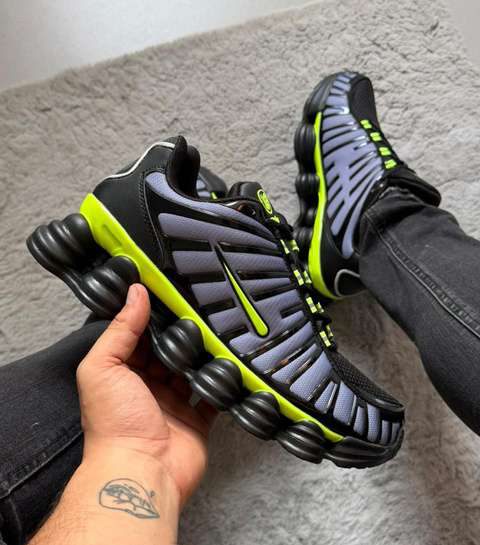 Tenis importado Enigma verde